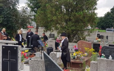 Czy świecka ceremonia pogrzebowa może odbyć się na cmentarzu wyznaniowym?